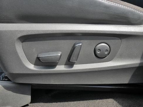 Used 2022 Nissan Pathfinder SL w/ SL Premium Package FWD image 23