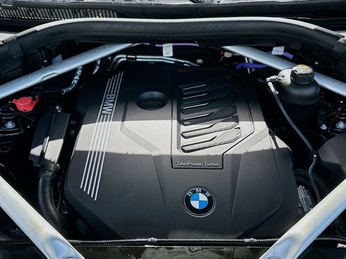 Used 2021 BMW X6 sDrive40i w/ Executive Package image 37