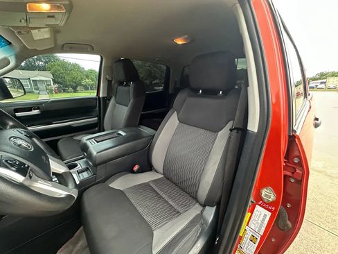 Used 2017 Toyota Tundra SR5 w/ SR5 Upgrade Package AWD/4WD image 14