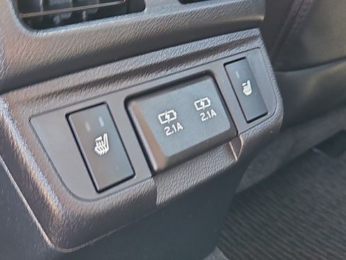 Used 2019 Subaru Outback 2.5i Limited AWD/4WD image 15