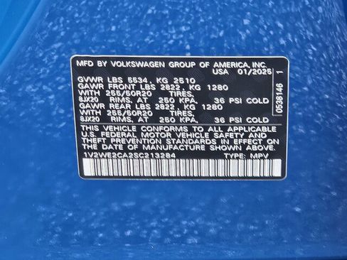 Used 2025 Volkswagen Atlas Cross Sport SE FWD image 29