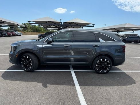 Used 2024 Kia Sorento EX FWD image 8