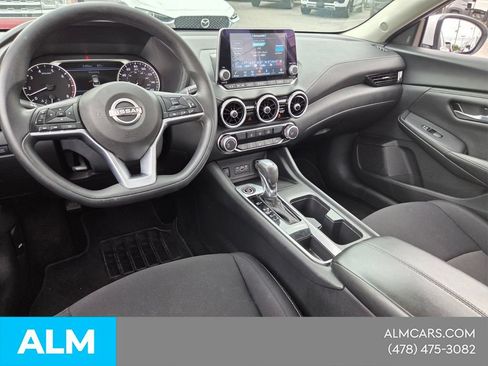 Used 2024 Nissan Sentra SV FWD image 8
