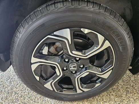 Used 2019 Honda CR-V Touring image 32