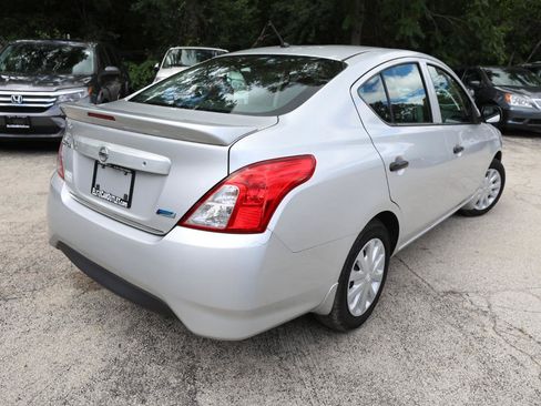 Used 2015 Nissan Versa S Plus FWD image 6