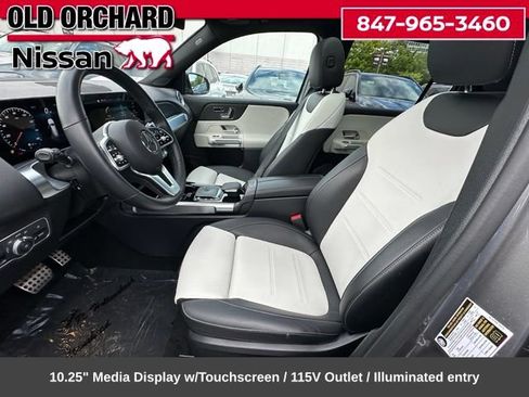 Used 2023 Mercedes-Benz GLB 250 4MATIC image 11