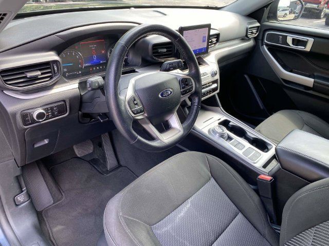 Certified 2023 Ford Explorer XLT RWD image 16