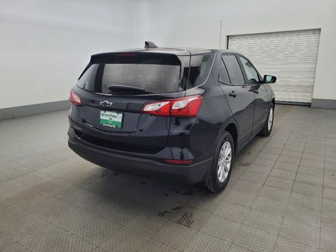 Used 2021 Chevrolet Equinox LS w/ LS Convenience Package image 9