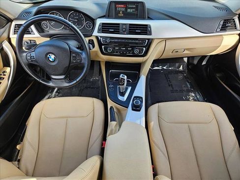 Used 2018 BMW 320i Sedan image 15