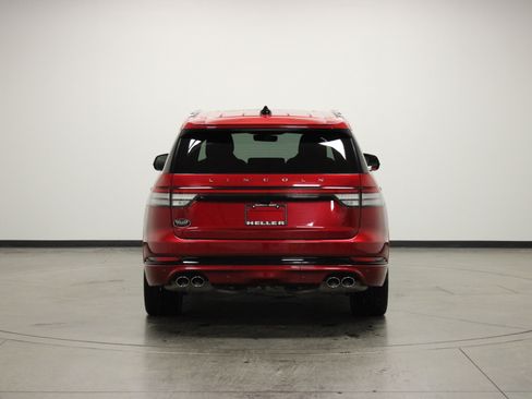 Used 2025 Lincoln Aviator Reserve w/ Luxury Package image 7