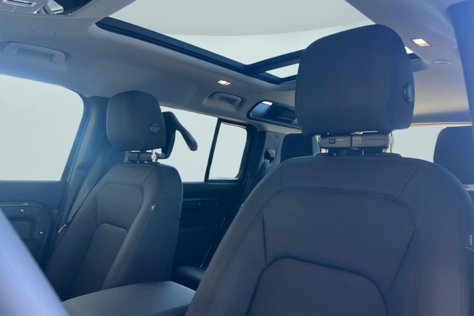 New 2026 Land Rover Defender 110 S AWD/4WD image 23