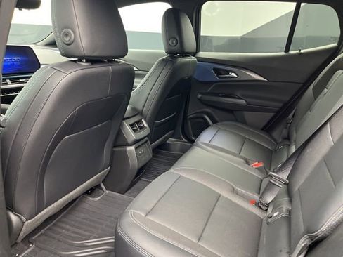 Used 2026 Chevrolet Equinox EV LT w/ Convenience Package II image 12