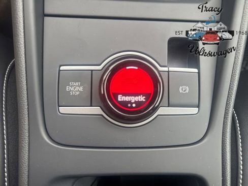 New 2025 Volkswagen Tiguan SE image 16