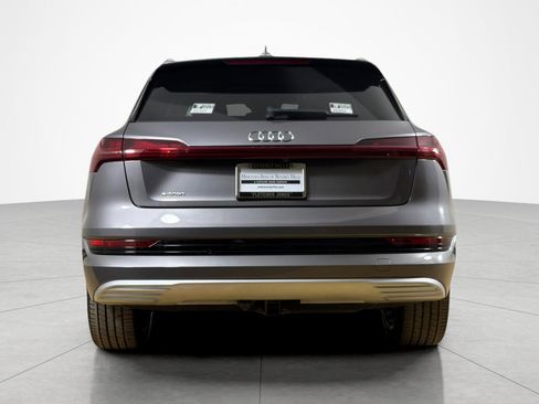 Used 2020 Audi Q5 2.0T Premium Plus w/ Premium Plus Package AWD/4WD image 4