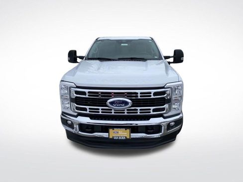 Used 2024 Ford F250 XLT image 10
