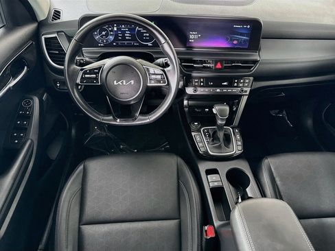 Used 2024 Kia Seltos SX w/ SX Sunroof Package AWD/4WD image 17