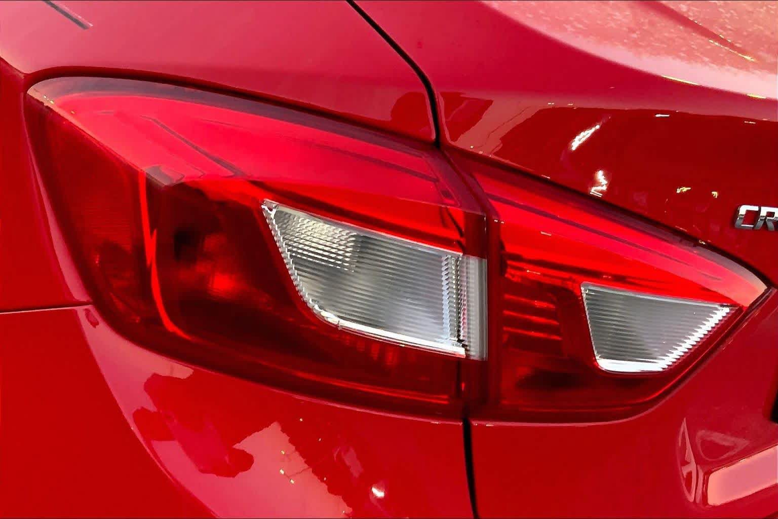 Used 2017 Chevrolet Cruze LS FWD image 24