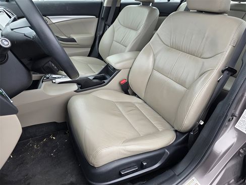 Used 2015 Honda Civic EX-L image 17