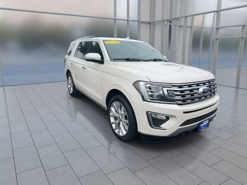 Used 2019 Ford Expedition Limited w/ Equipment Group 302A AWD/4WD image 2