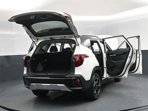 New 2026 Kia Seltos S image 30