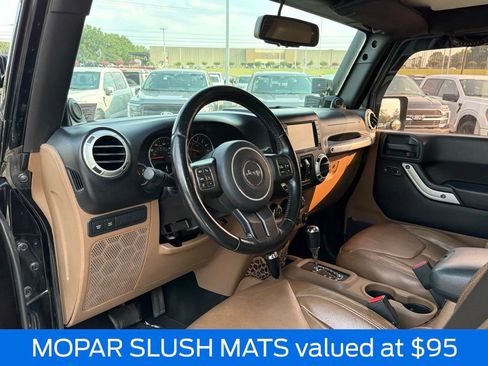 Used 2013 Jeep Wrangler Unlimited Rubicon w/ Connectivity Group AWD/4WD image 11
