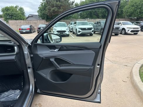 New 2026 Volkswagen Tiguan SE AWD/4WD image 21