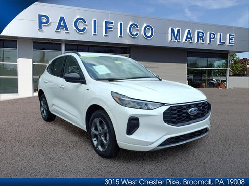 Certified 2024 Ford Escape ST-Line w/ Tech Pack #1 AWD/4WD image 1