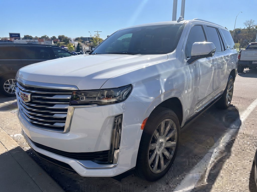 Used 2021 Cadillac Escalade Premium Luxury Platinum AWD/4WD image 2