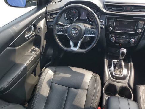Used 2018 Nissan Rogue SL AWD/4WD image 13