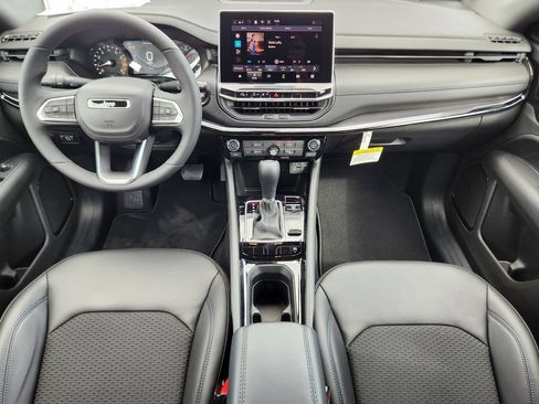 New 2026 Jeep Compass Latitude AWD/4WD image 19