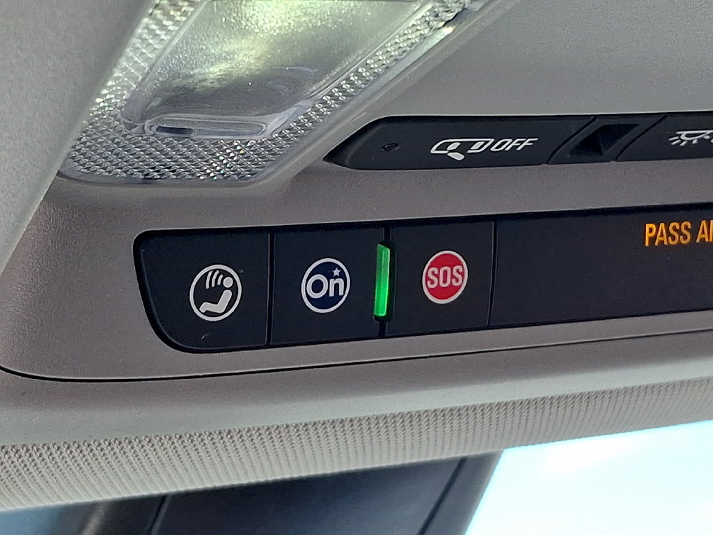 Used 2023 GMC Acadia SLE w/ Driver Convenience Package FWD image 25