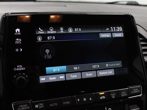 Used 2023 Honda Odyssey Touring image 3