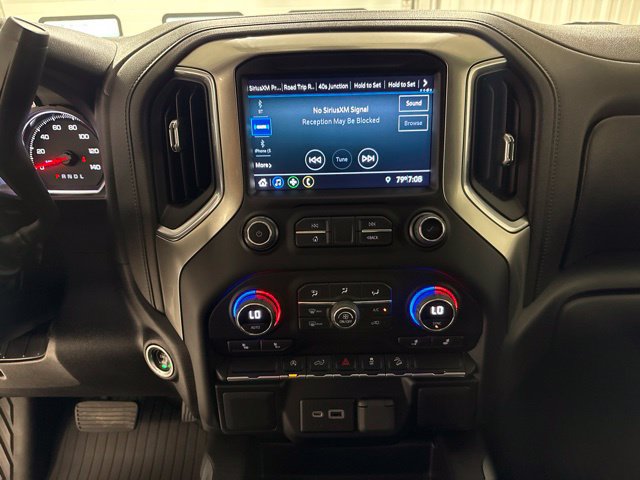 Used 2022 Chevrolet Silverado 1500 RST AWD/4WD image 19