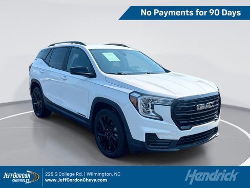 Used 2023 GMC Terrain SLE w/ Elevation Edition FWD image 1