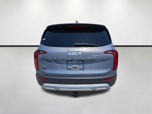 Used 2022 Kia Telluride LX AWD/4WD image 5