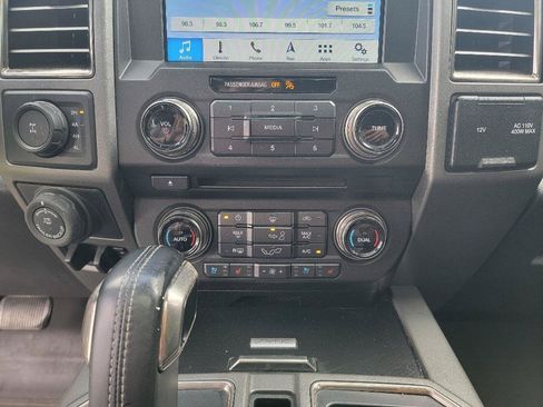 Used 2018 Ford F150 Raptor w/ Equipment Group 802A Luxury AWD/4WD image 23