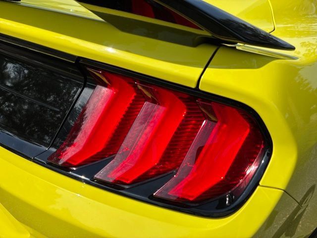 Used 2021 Ford Mustang Shelby GT500 w/ Technology Package RWD image 15