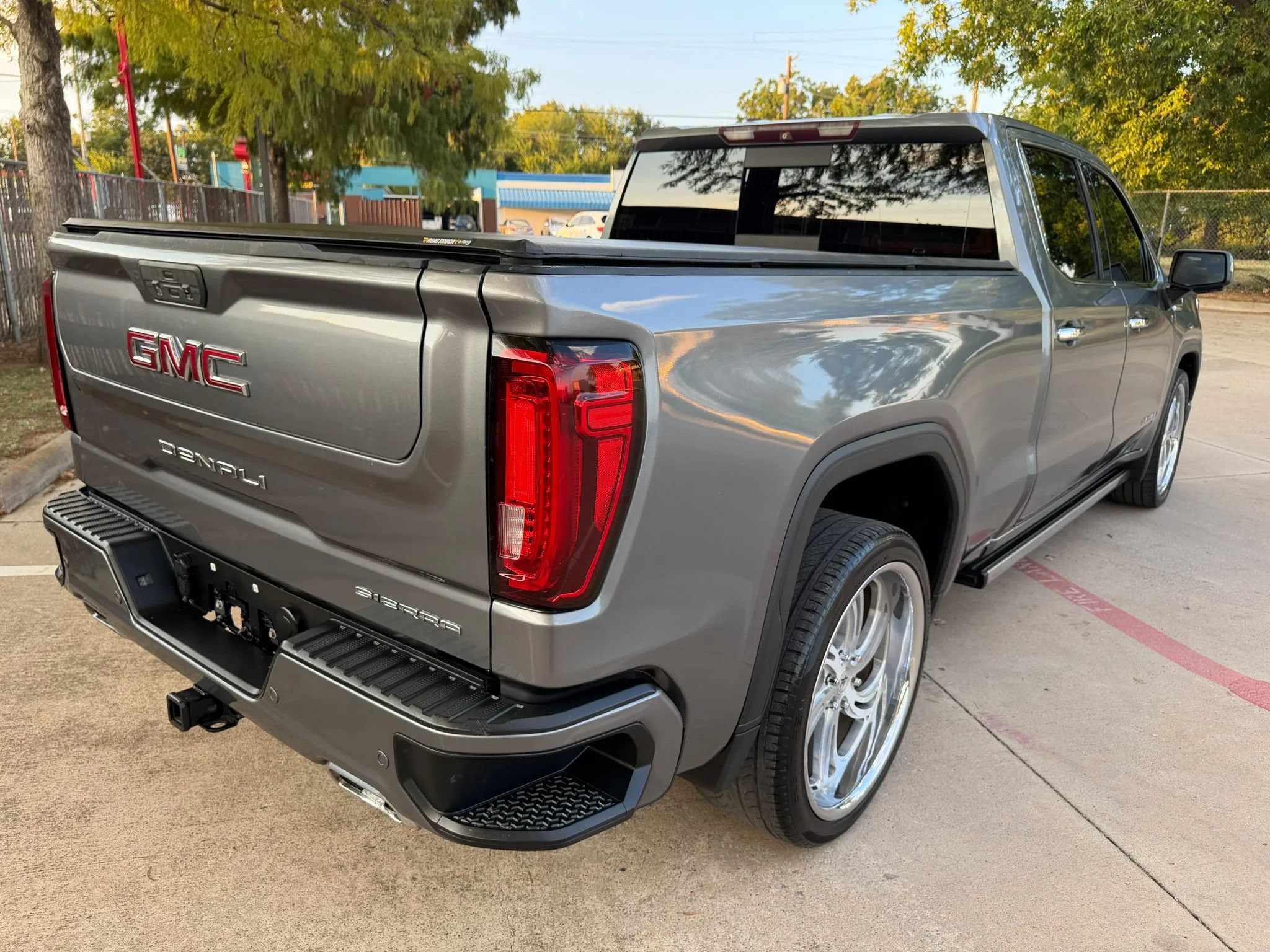 Used 2019 GMC Sierra 1500 Denali w/ Denali Ultimate Package AWD/4WD image 5
