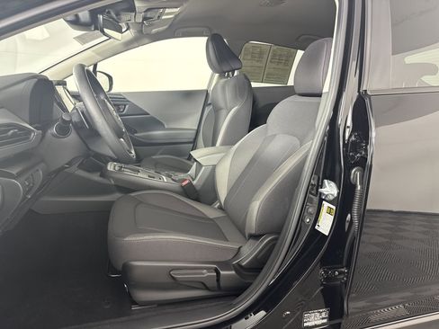 Used 2025 Subaru Crosstrek 2.0i Premium image 10