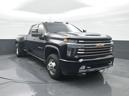 Used 2023 Chevrolet Silverado 3500 High Country image 8