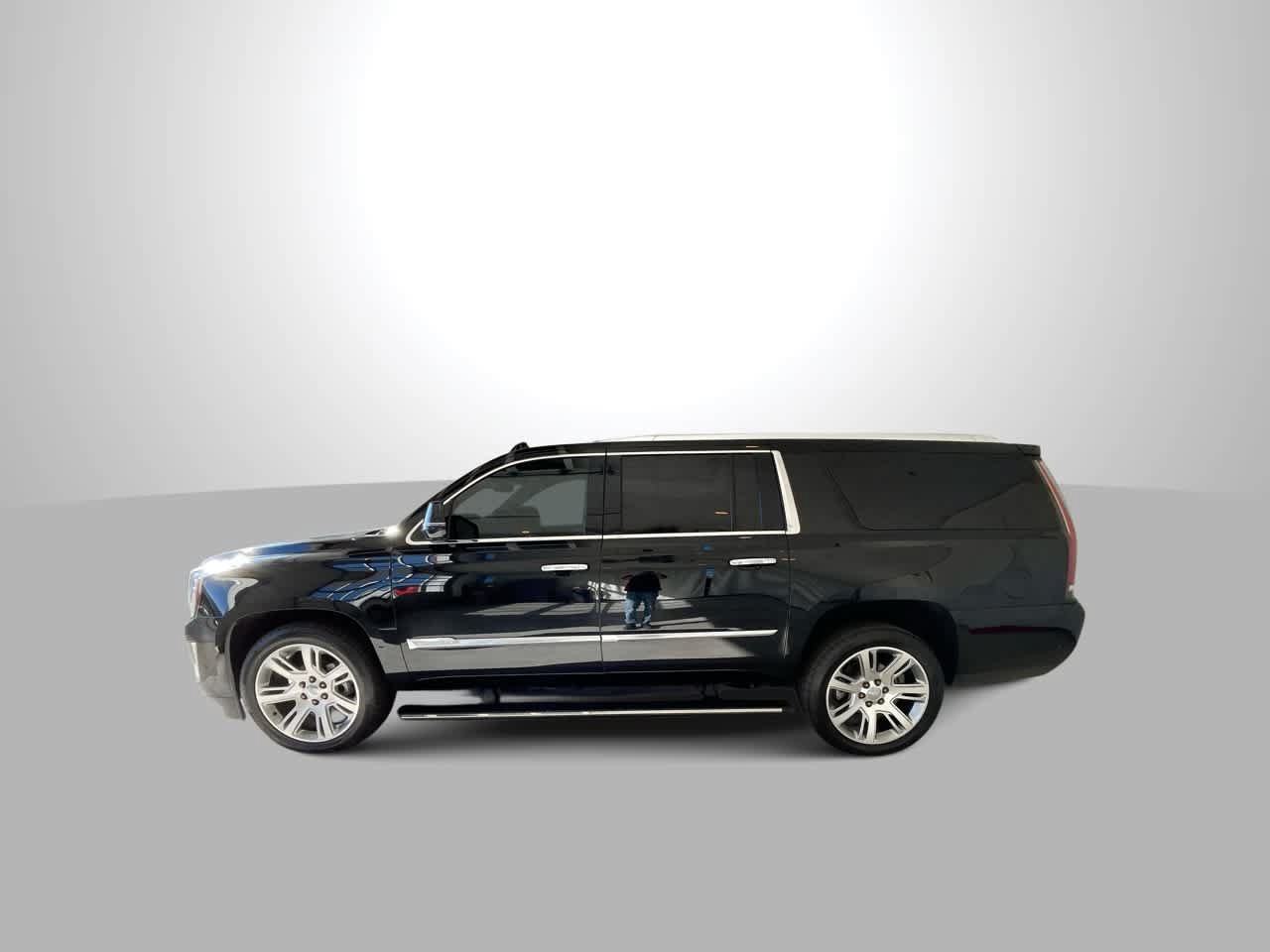 Used 2018 Cadillac Escalade ESV Premium Luxury AWD/4WD image 5