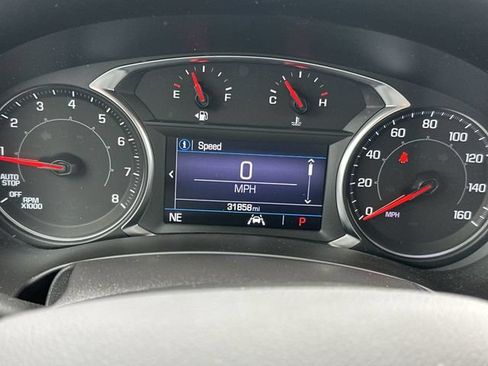 Used 2023 GMC Terrain SLE w/ Driver Convenience Package FWD image 12