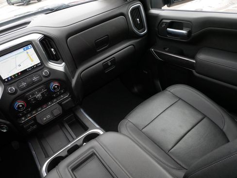 Used 2021 Chevrolet Silverado 3500 LTZ w/ LTZ Premium Package image 11