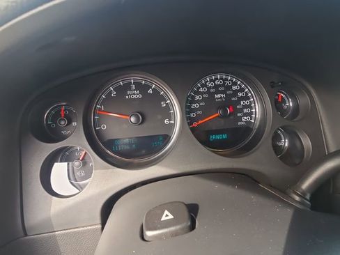 Used 2012 GMC Yukon SLT w/ SLT-2 Equipment Package image 11