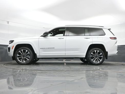 Used 2021 Jeep Grand Cherokee L Overland w/ Advanced Protech Group III image 48