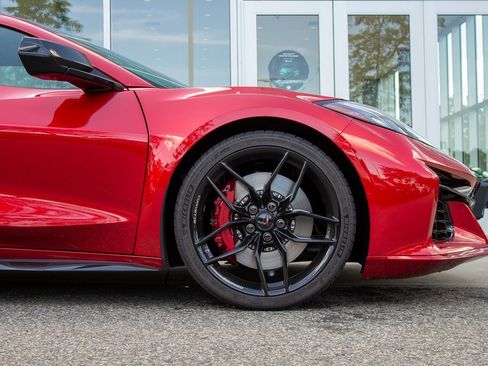 Used 2025 Chevrolet Corvette Z06 w/ Stealth Interior Trim Package image 5