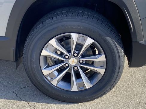 New 2026 Chevrolet Equinox LT image 24