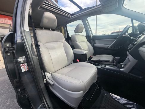 Used 2015 Subaru Forester 2.5i Touring w/ Eyesight & Navigation System AWD/4WD image 20