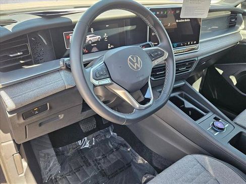 Used 2026 Volkswagen Tiguan S FWD image 10