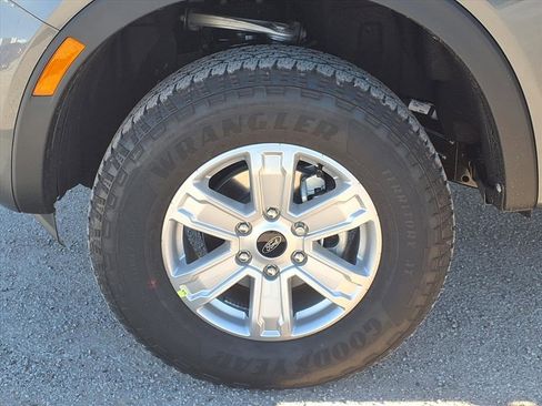 New 2025 Ford Ranger XL image 21